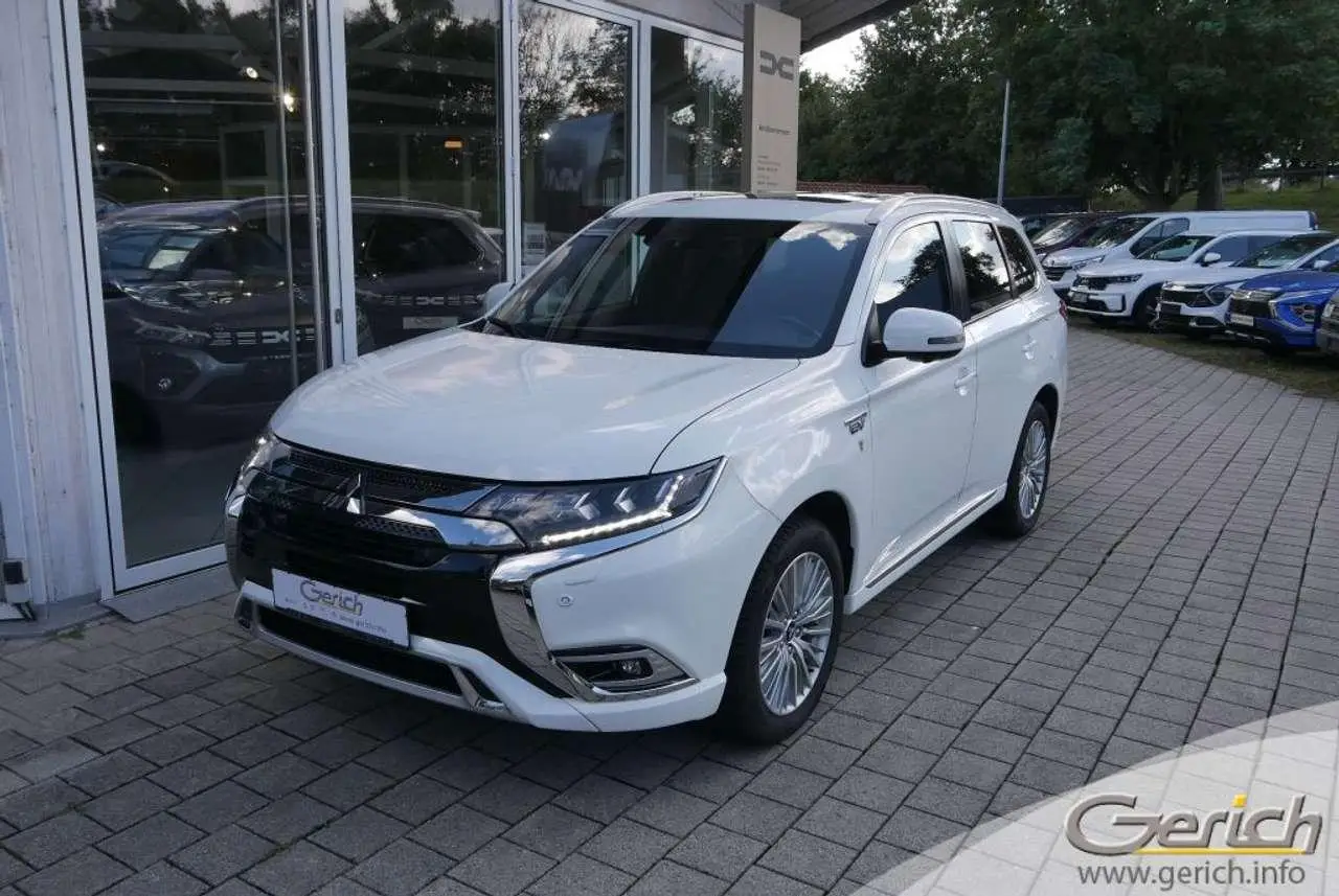 Photo 1 : Mitsubishi Outlander 2019 Hybride