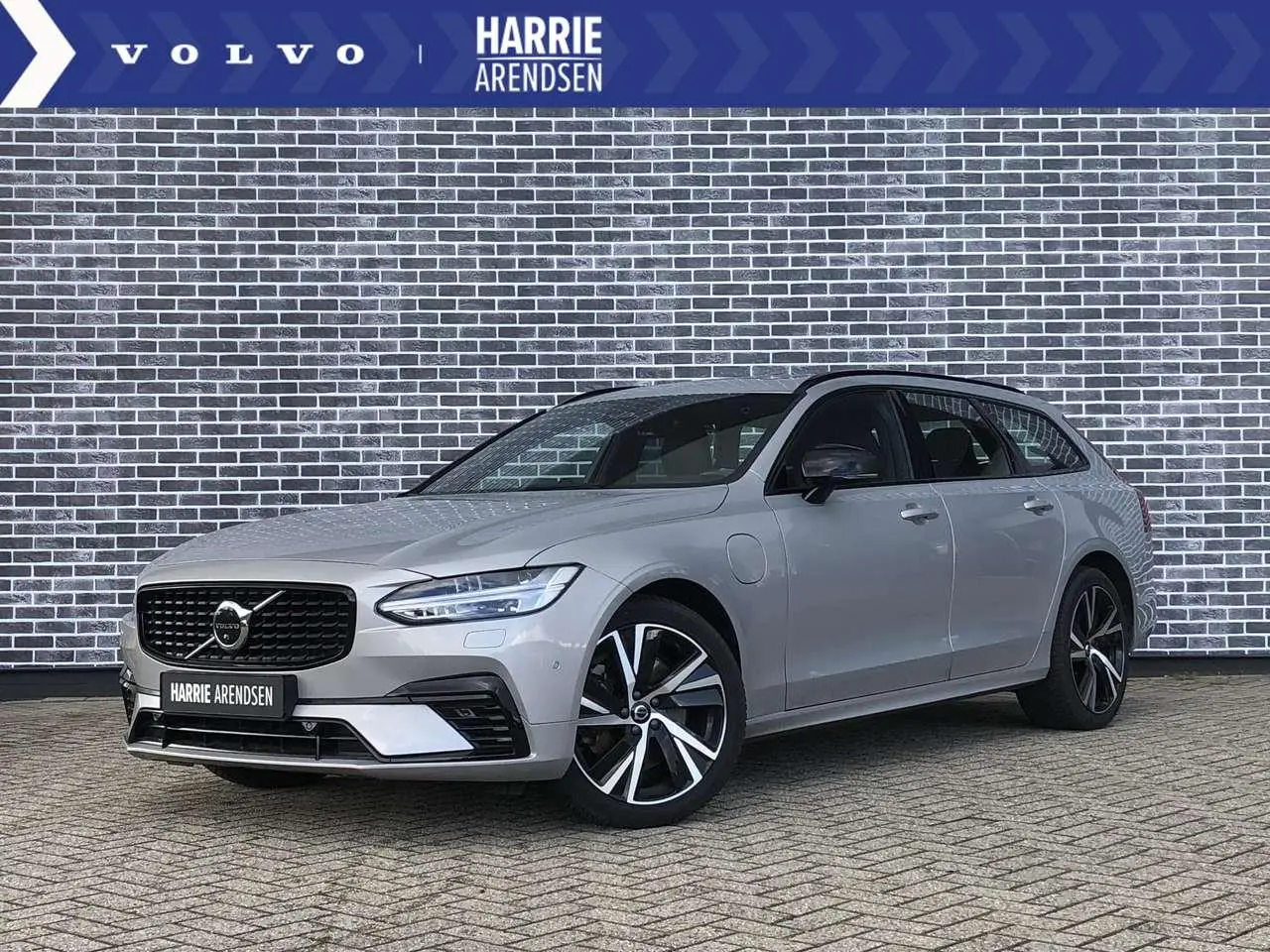 Photo 1 : Volvo V90 2023 Hybride