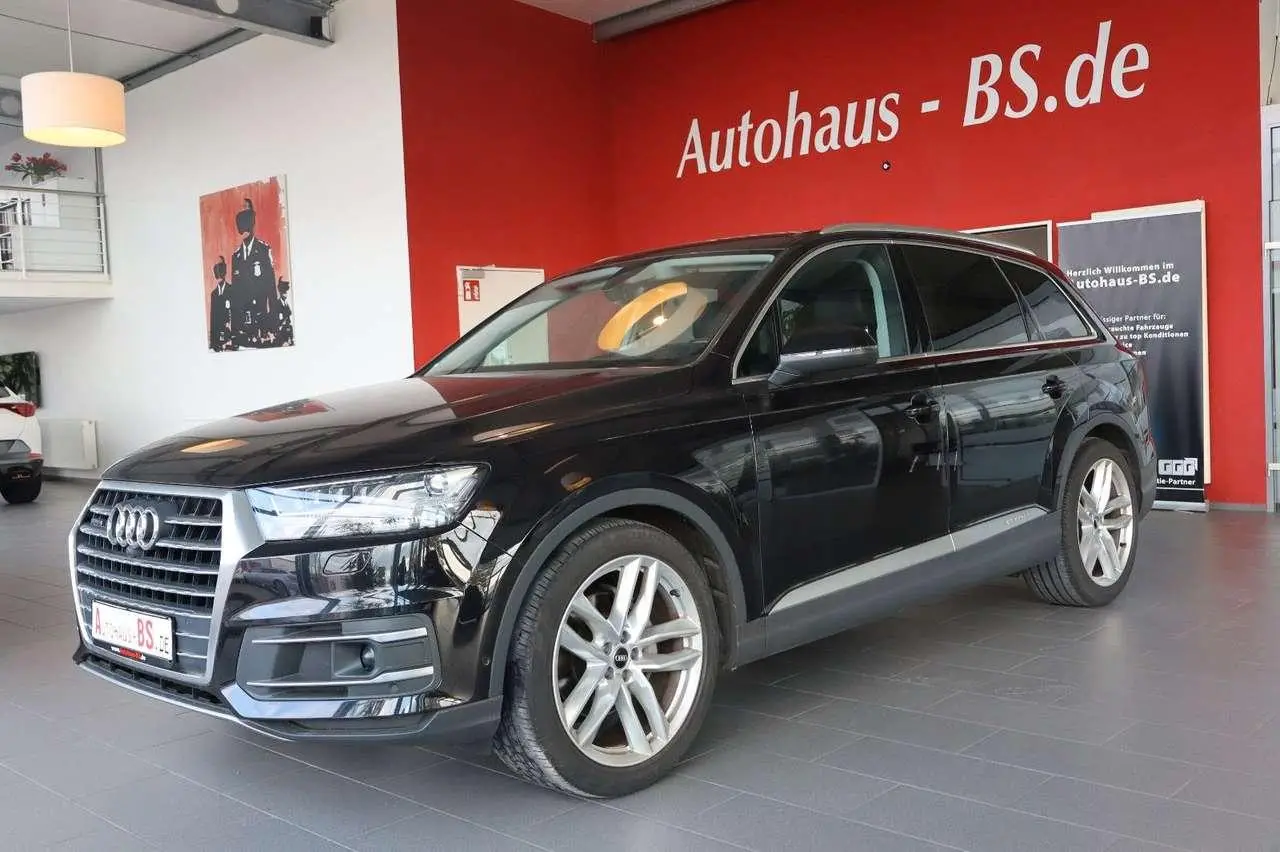 Photo 1 : Audi Q7 2017 Diesel