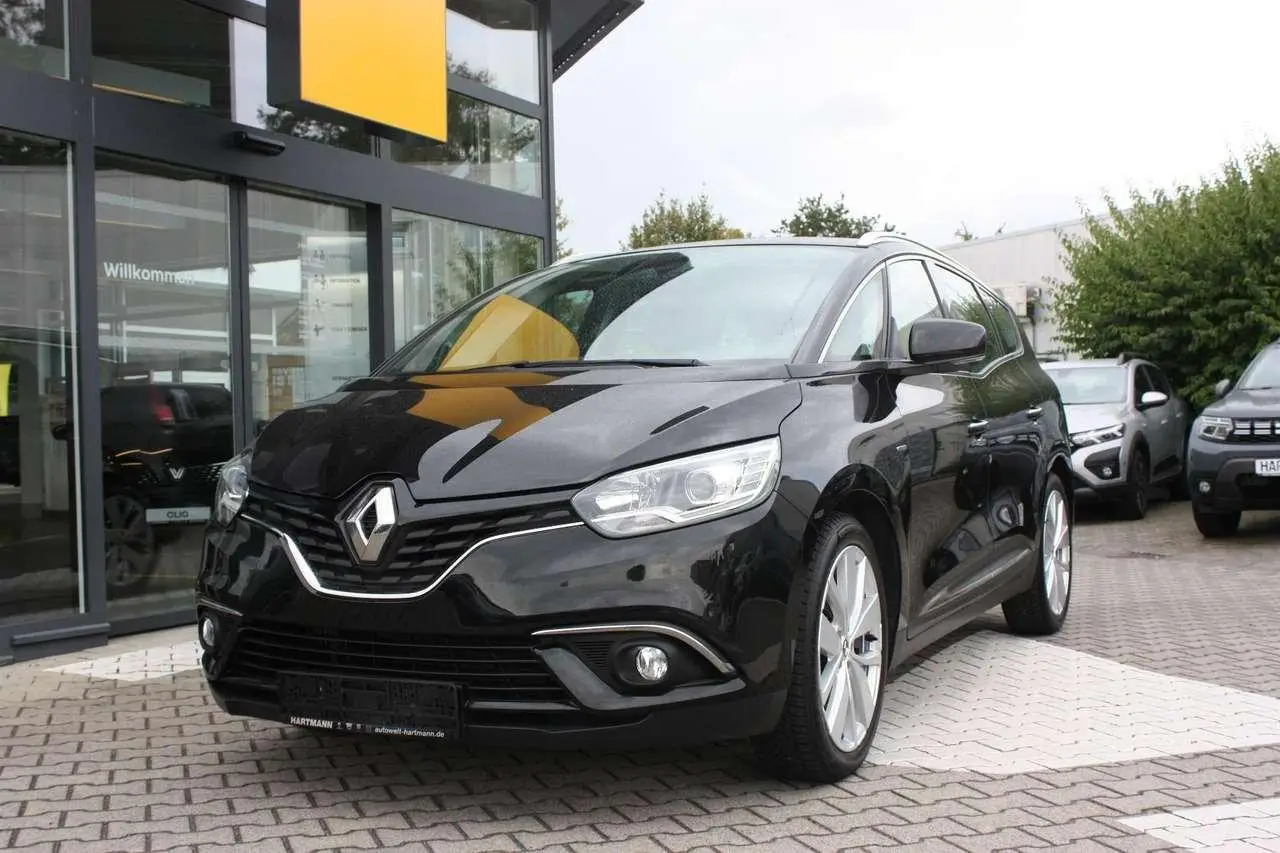 Photo 1 : Renault Grand Scenic 2018 Petrol