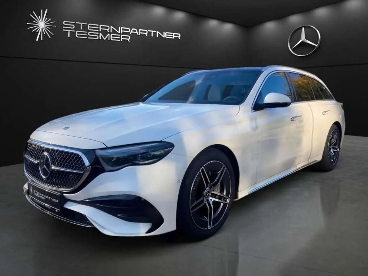 Photo 1 : Mercedes-benz Classe E 2023 Hybride