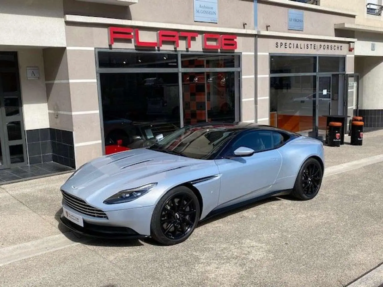 Photo 1 : Aston Martin Db11 2017 Essence