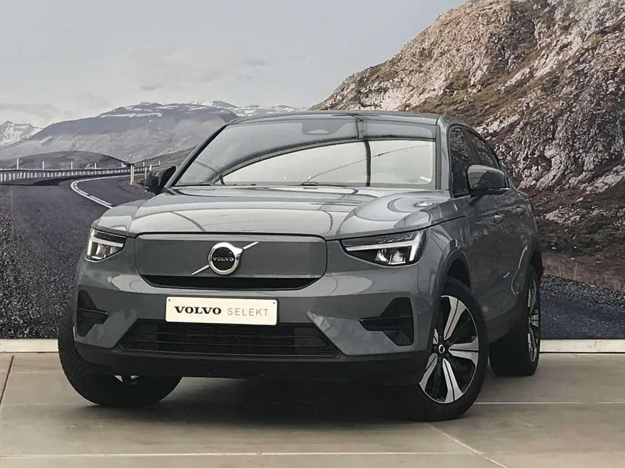 Photo 1 : Volvo C40 2022 Électrique