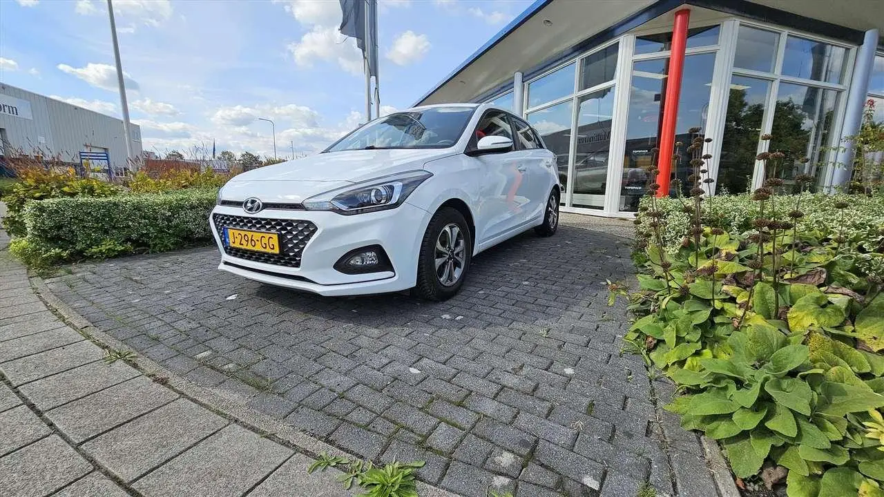 Photo 1 : Hyundai I20 2020 Essence