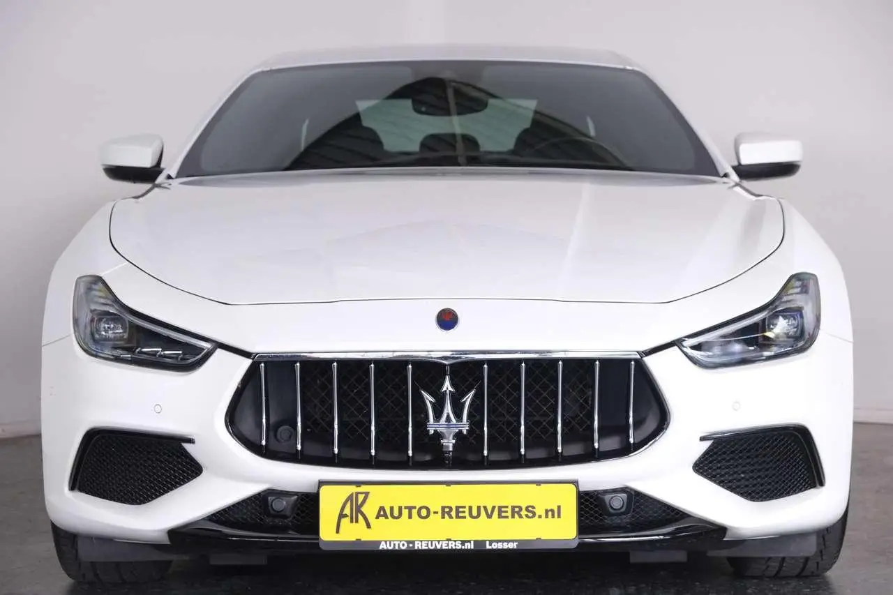 Photo 1 : Maserati Ghibli 2018 Petrol