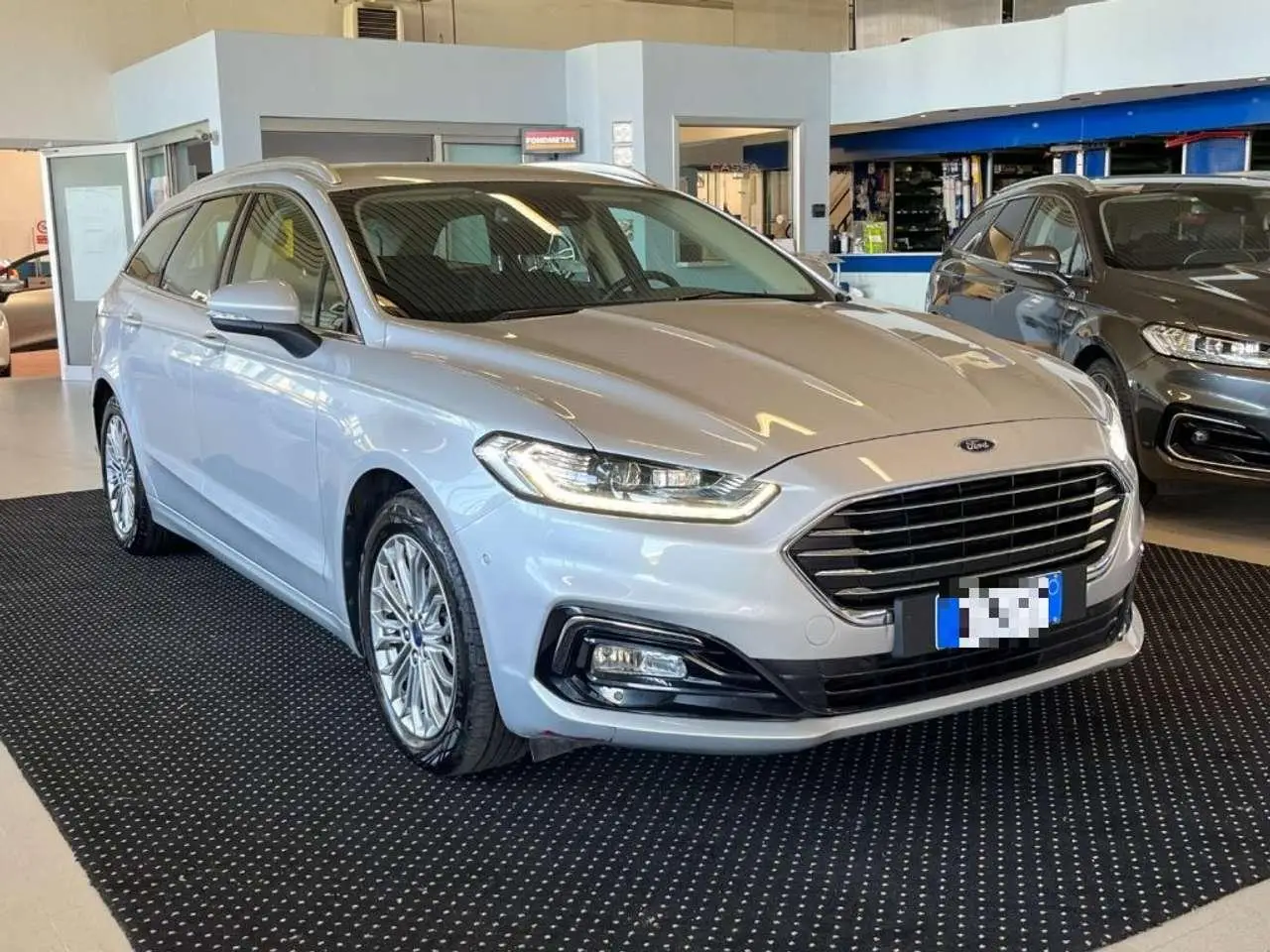 Photo 1 : Ford Mondeo 2021 Hybride