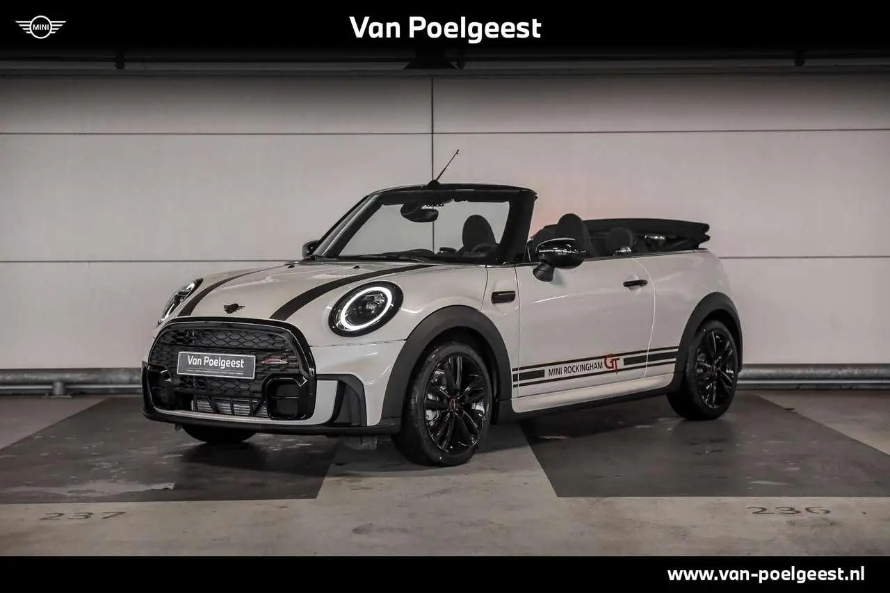 Photo 1 : Mini Cooper 2023 Petrol