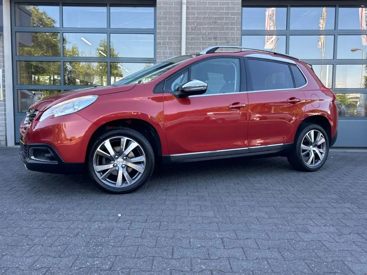 Photo 1 : Peugeot 2008 2016 Petrol