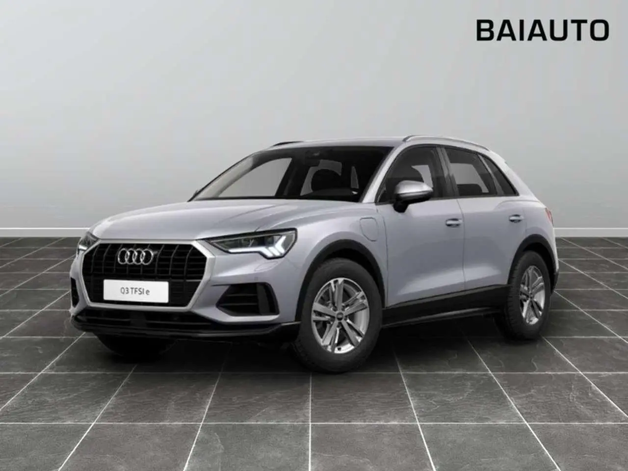 Photo 1 : Audi Q3 2024 Hybride