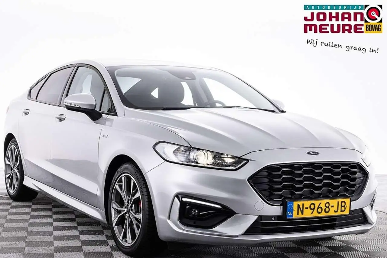 Photo 1 : Ford Mondeo 2021 Hybrid