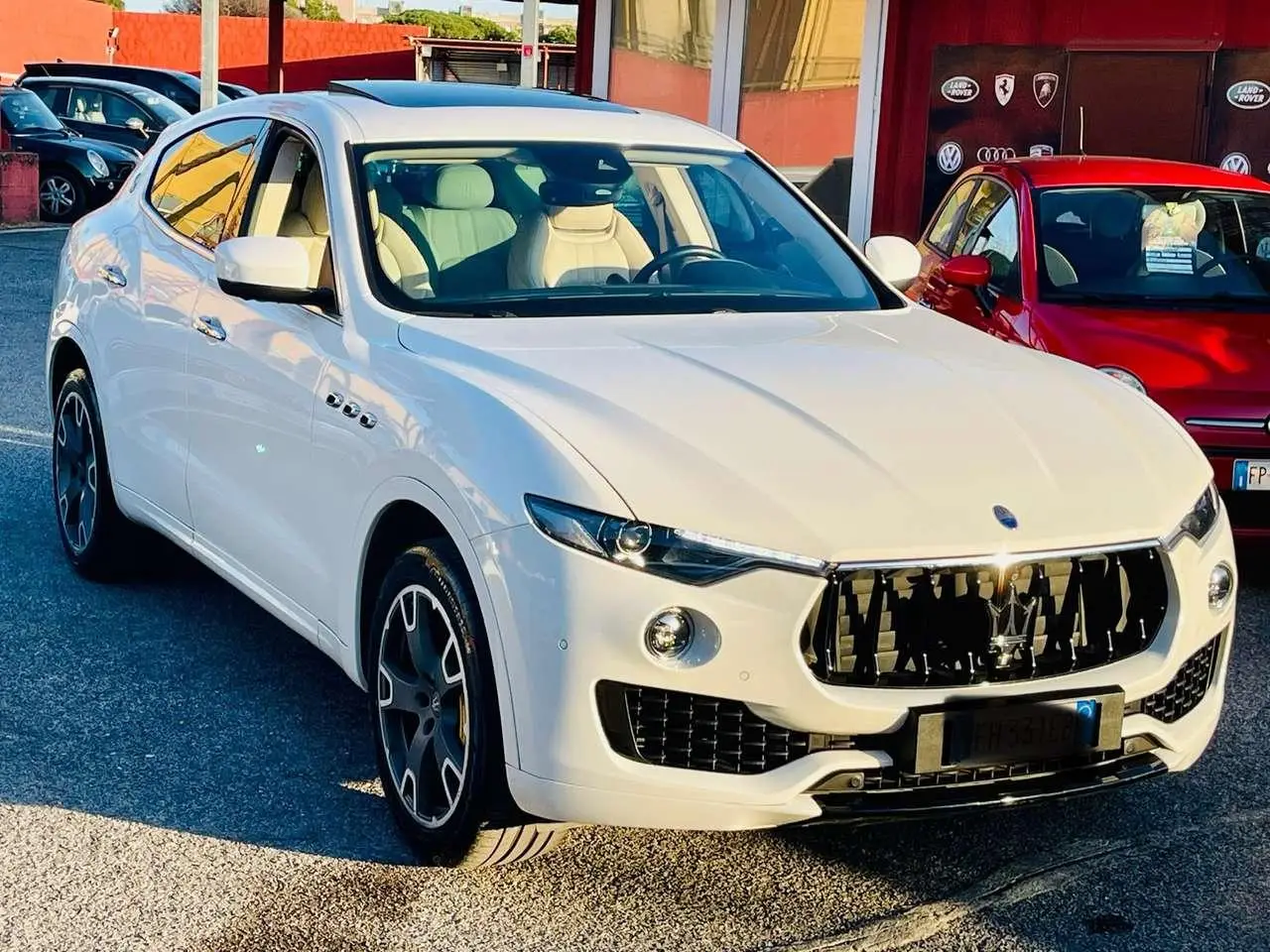 Photo 1 : Maserati Levante 2017 Petrol