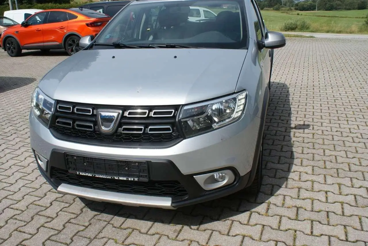 Photo 1 : Dacia Sandero 2019 Petrol