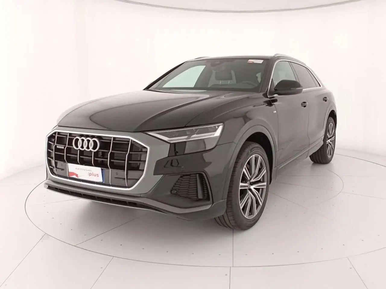 Photo 1 : Audi Q8 2023 Hybride