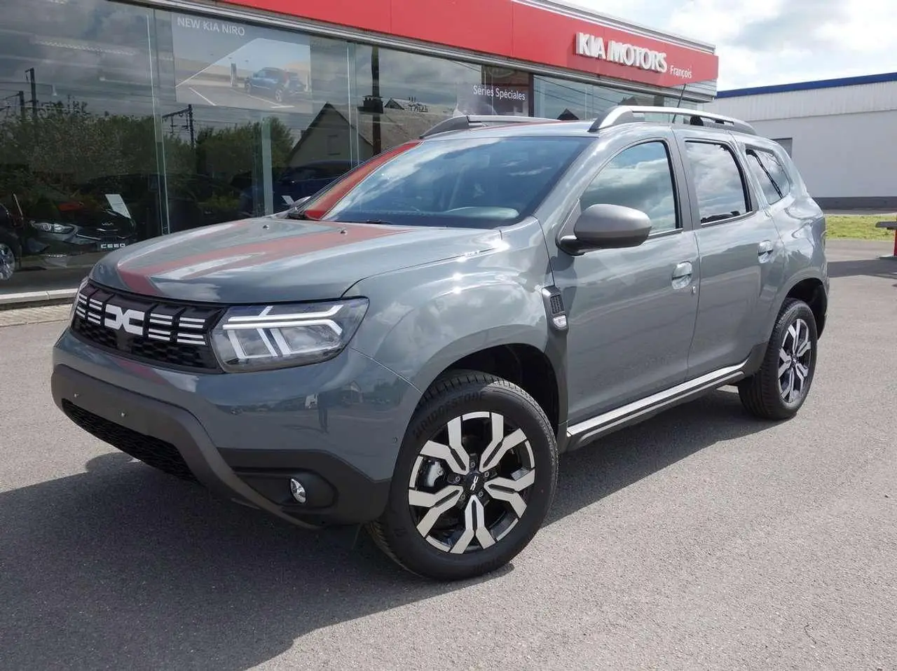 Photo 1 : Dacia Duster 2024 Diesel