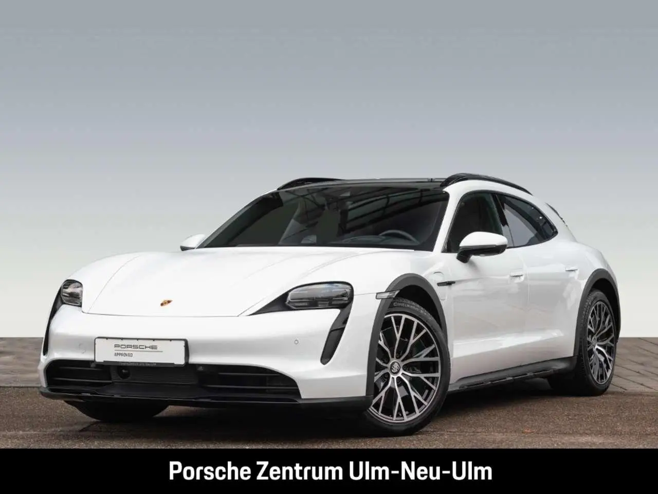 Photo 1 : Porsche Taycan 2022 Electric