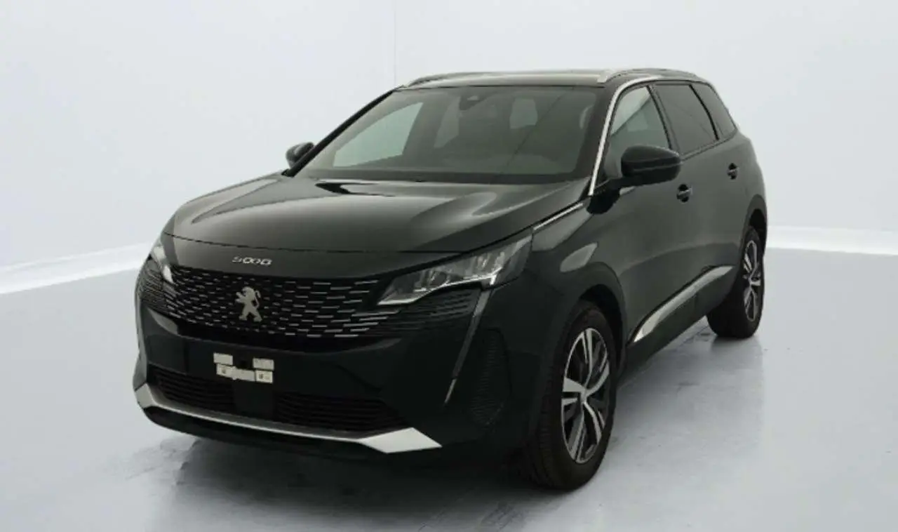 Photo 1 : Peugeot 5008 2024 Hybrid