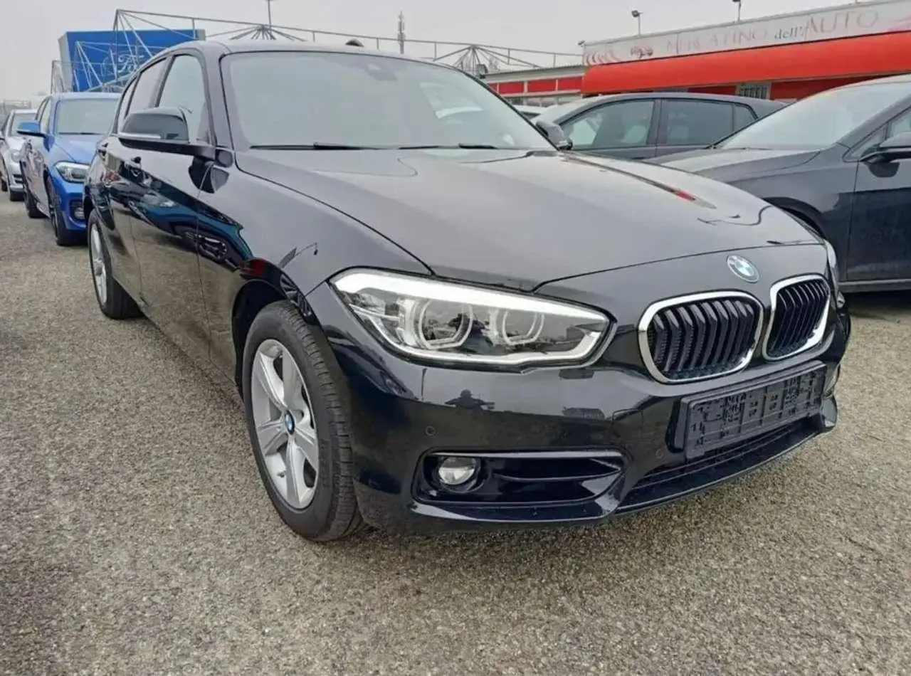 Photo 1 : Bmw Serie 1 2019 Diesel