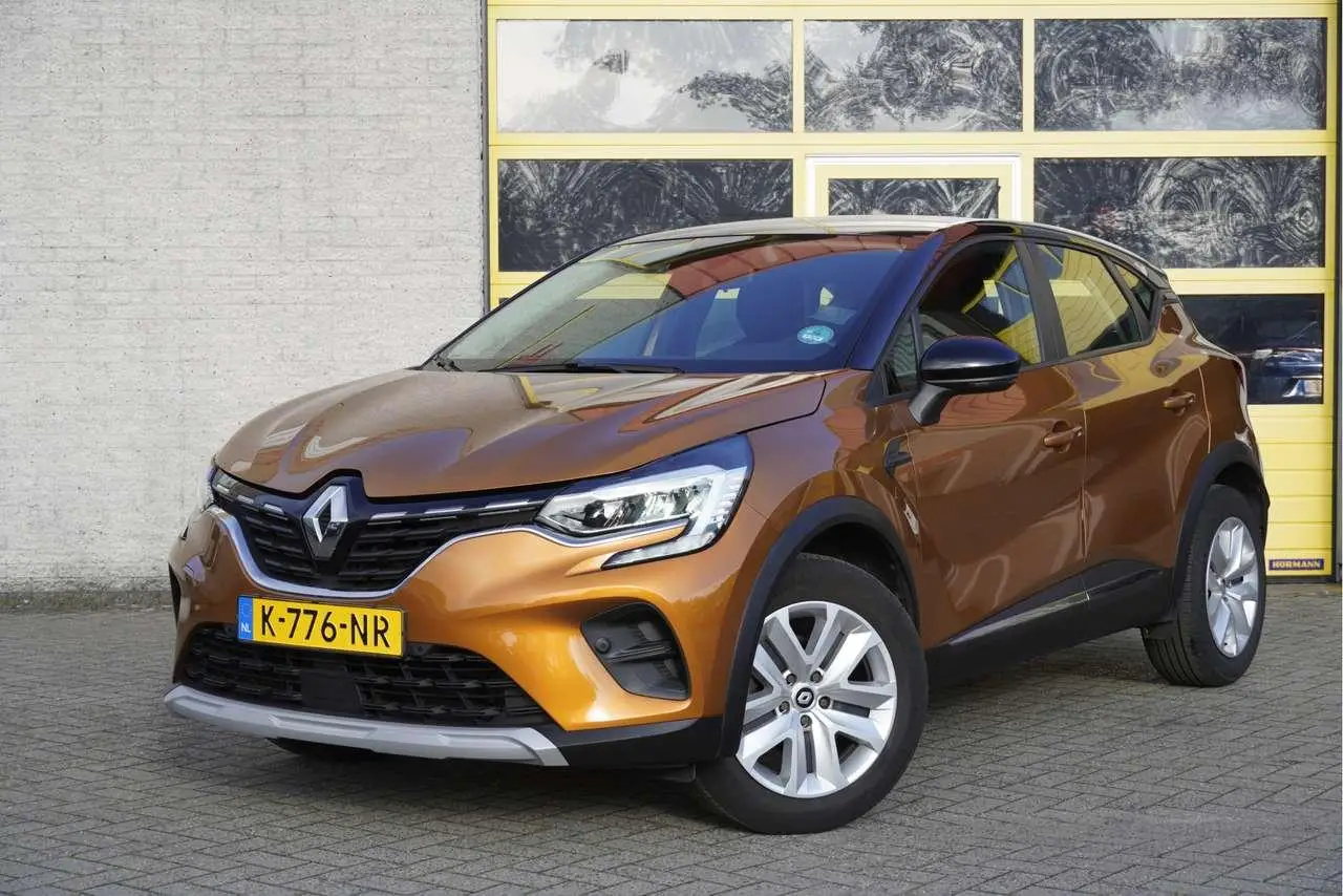 Photo 1 : Renault Captur 2021 Petrol