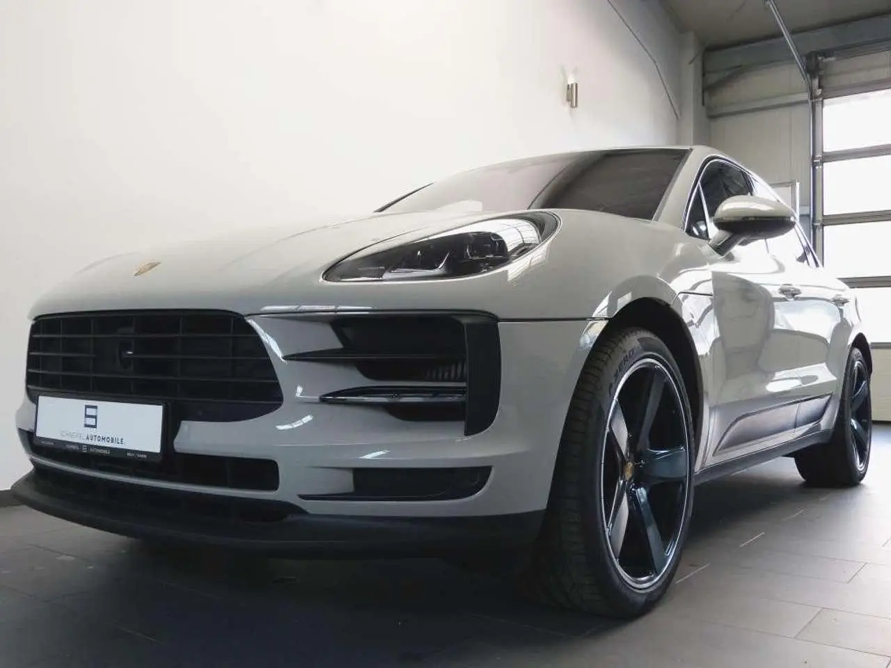 Photo 1 : Porsche Macan 2019 Petrol