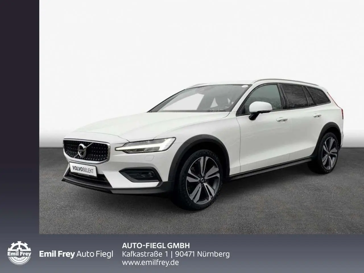 Photo 1 : Volvo V60 2020 Essence