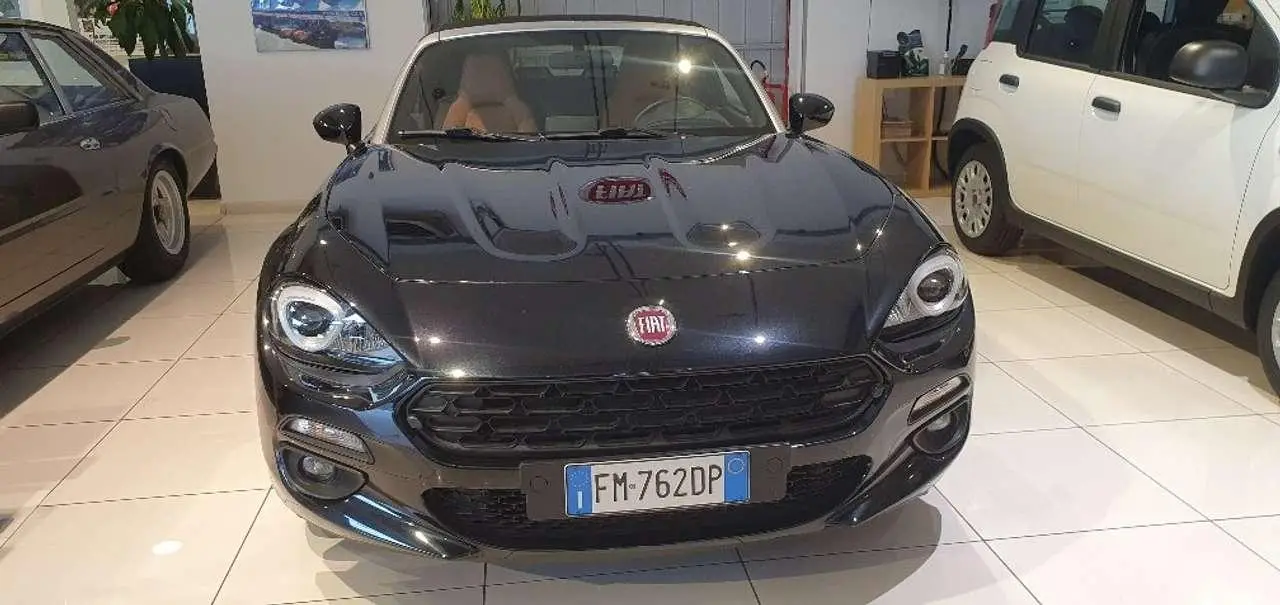 Photo 1 : Fiat 124 Spider 2017 Petrol