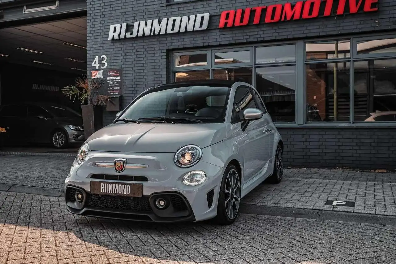 Photo 1 : Abarth 595 2023 Petrol