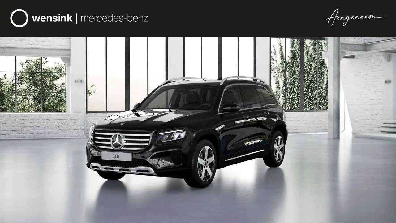 Photo 1 : Mercedes-benz Classe Glb 2024 Petrol