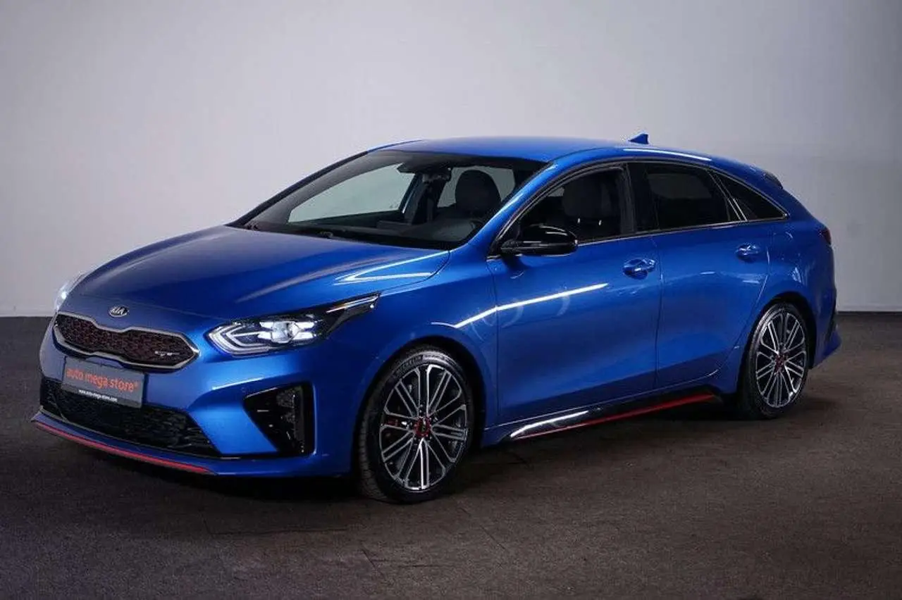 Photo 1 : Kia Proceed 2021 Petrol