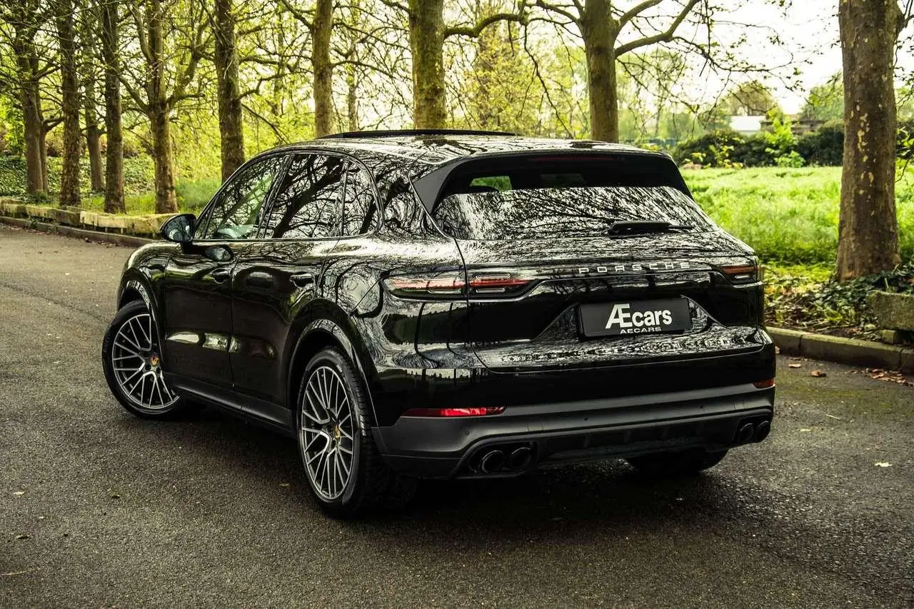 Photo 1 : Porsche Cayenne 2018 Petrol