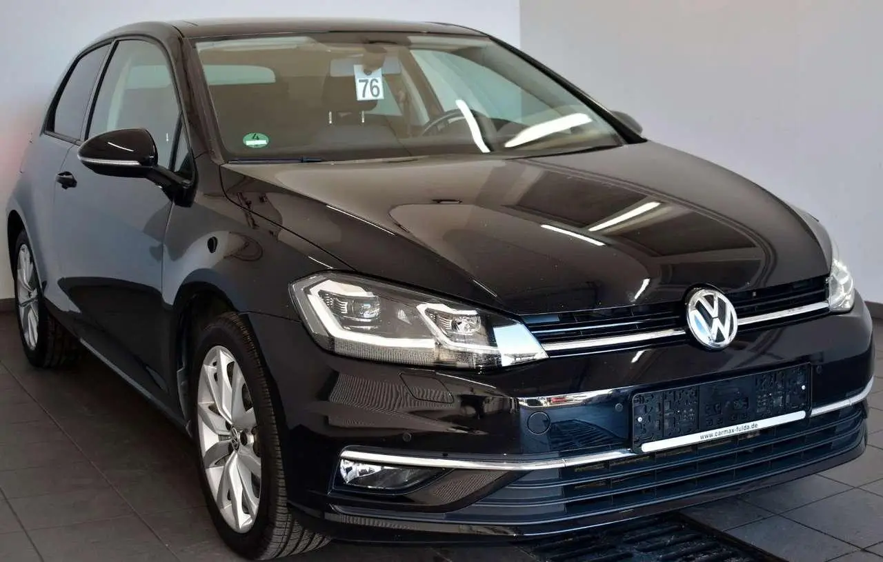 Photo 1 : Volkswagen Golf 2018 Petrol