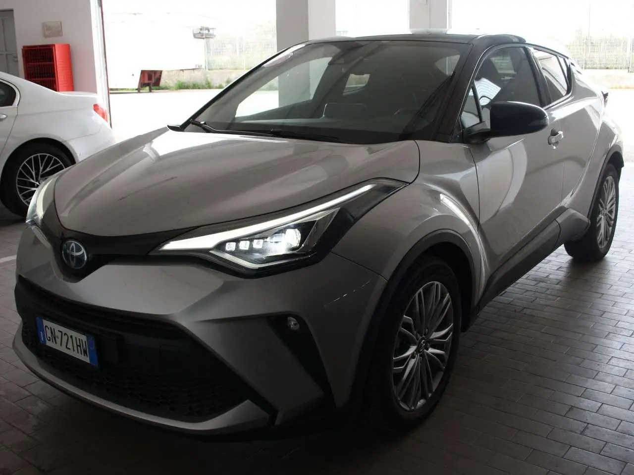 Photo 1 : Toyota C-hr 2023 Hybrid