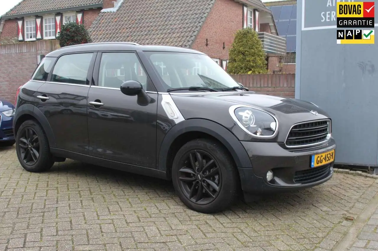 Photo 1 : Mini One 2015 Petrol