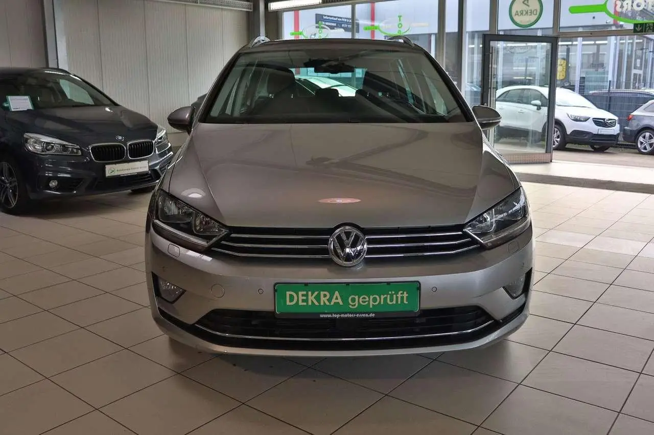 Photo 1 : Volkswagen Golf 2015 Petrol