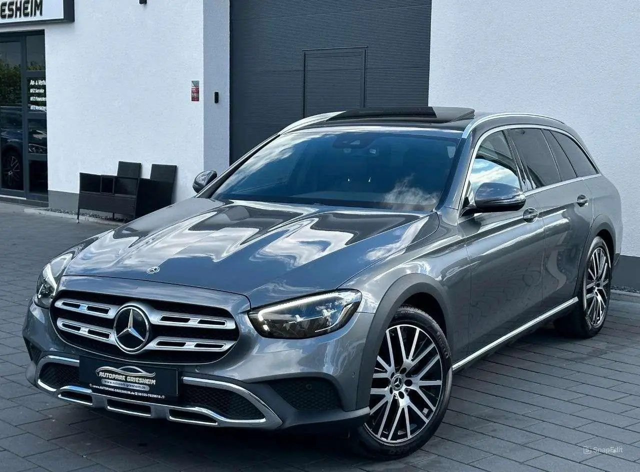 Photo 1 : Mercedes-benz Classe E 2020 Petrol