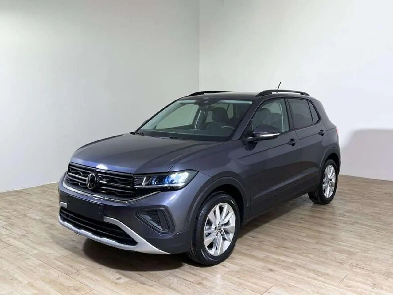 Photo 1 : Volkswagen T-cross 2024 Essence