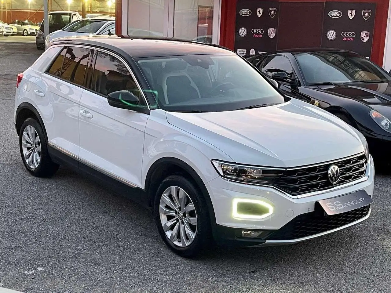 Photo 1 : Volkswagen T-roc 2019 Essence