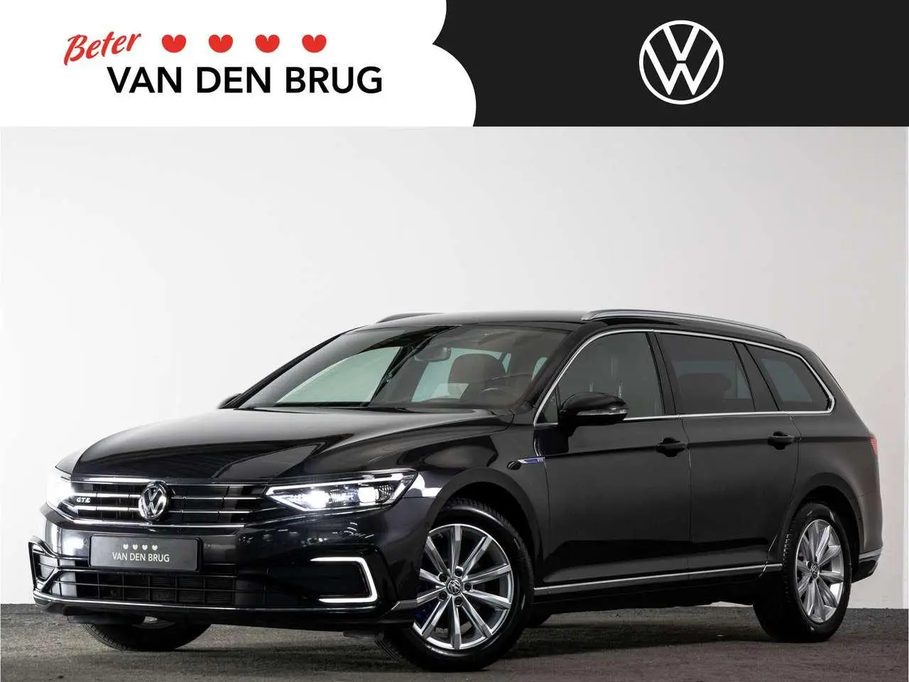 Photo 1 : Volkswagen Passat 2020 Hybrid