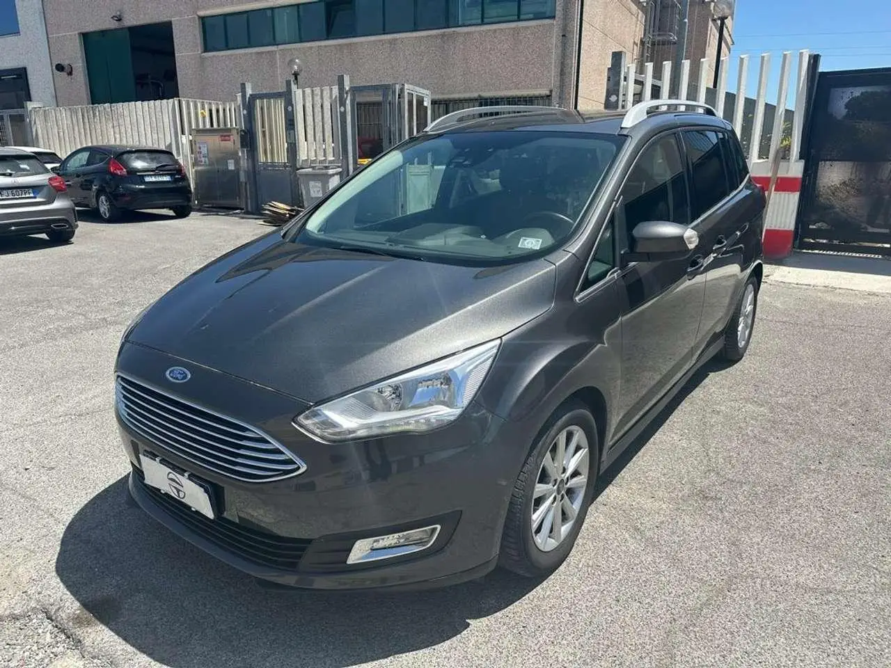 Photo 1 : Ford Grand C-max 2018 Essence