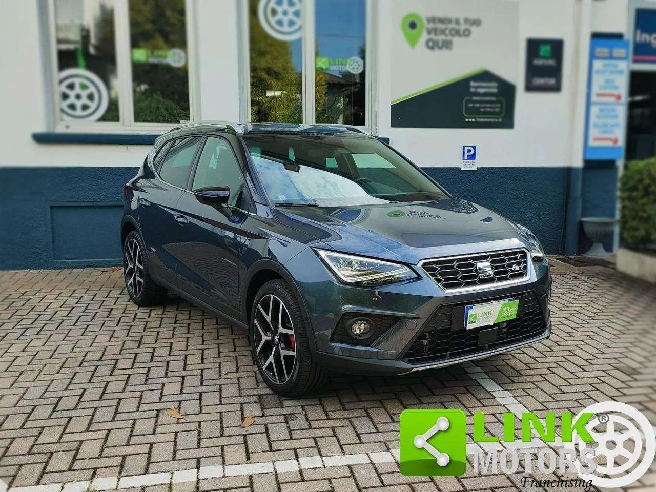 Photo 1 : Seat Arona 2021 Petrol