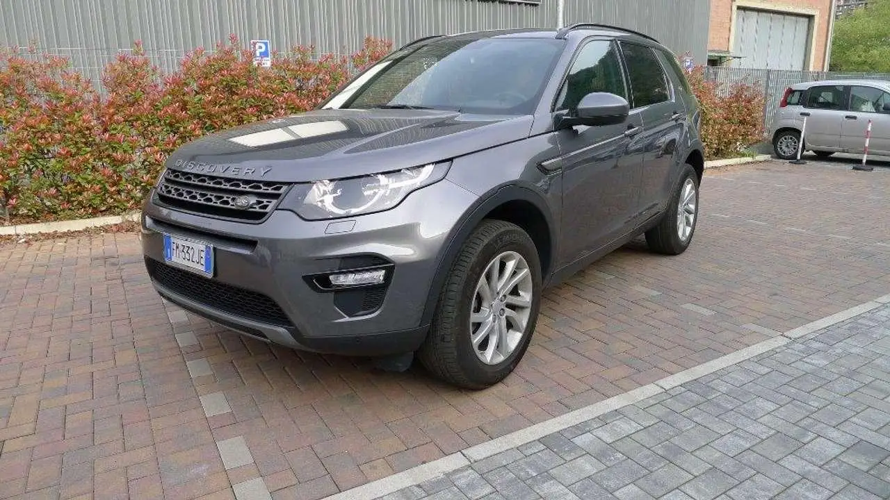 Photo 1 : Land Rover Discovery 2018 Diesel