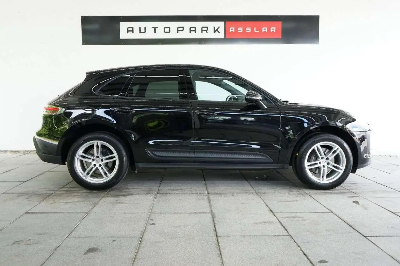 Photo 1 : Porsche Macan 2022 Essence