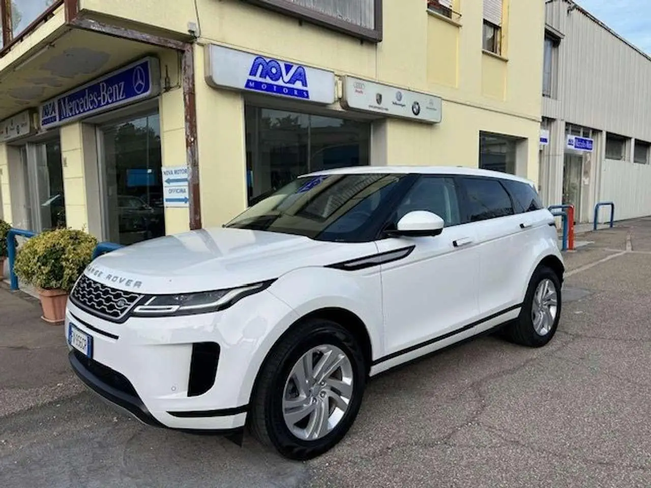 Photo 1 : Land Rover Range Rover Evoque 2019 Hybrid