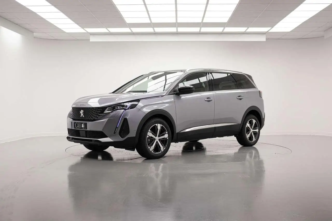 Photo 1 : Peugeot 5008 2024 Diesel