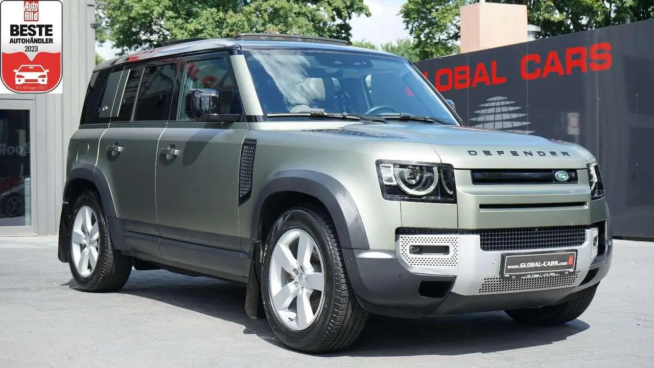 Photo 1 : Land Rover Defender 2021 Hybrid