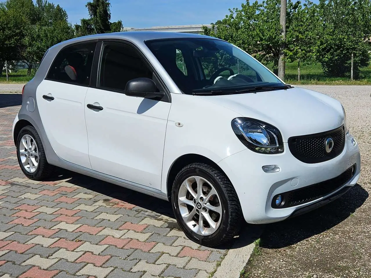 Photo 1 : Smart Forfour 2017 Essence