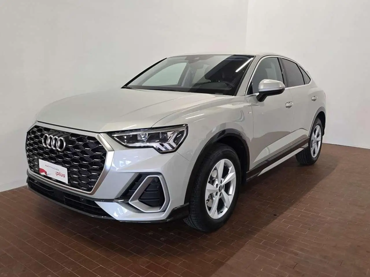 Photo 1 : Audi Q3 2023 Diesel