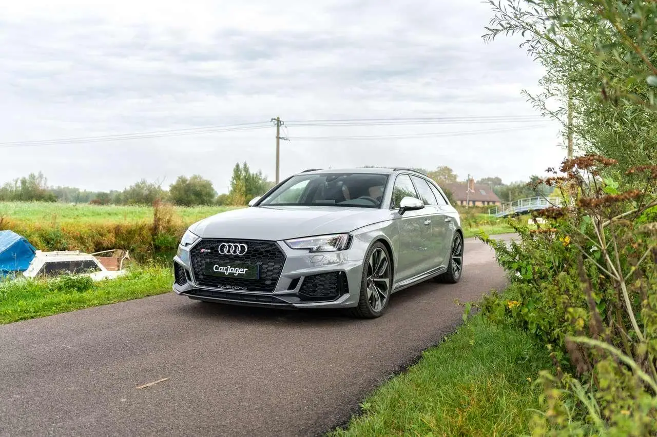 Photo 1 : Audi Rs4 2019 Essence