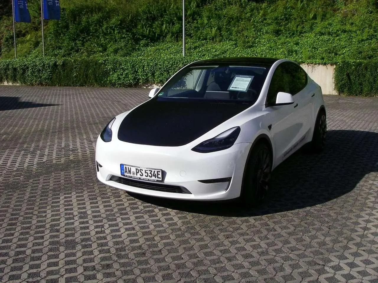 Photo 1 : Tesla Model Y 2022 Électrique