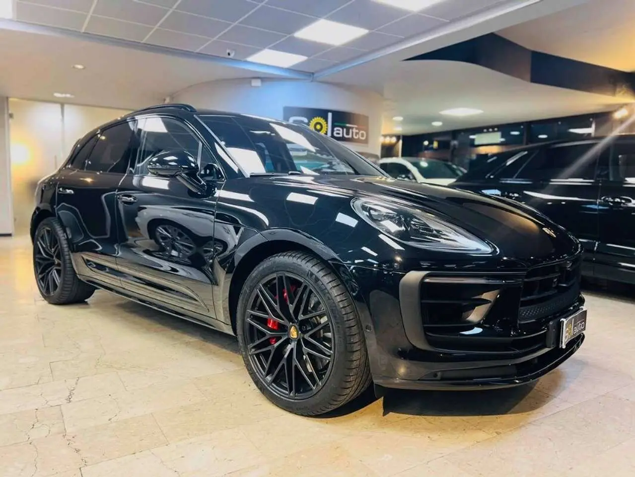 Photo 1 : Porsche Macan 2022 Petrol