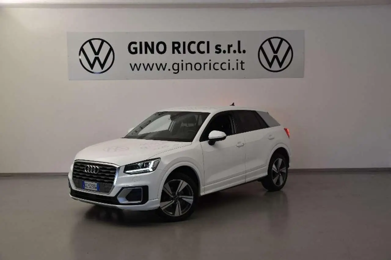 Photo 1 : Audi Q2 2020 Diesel